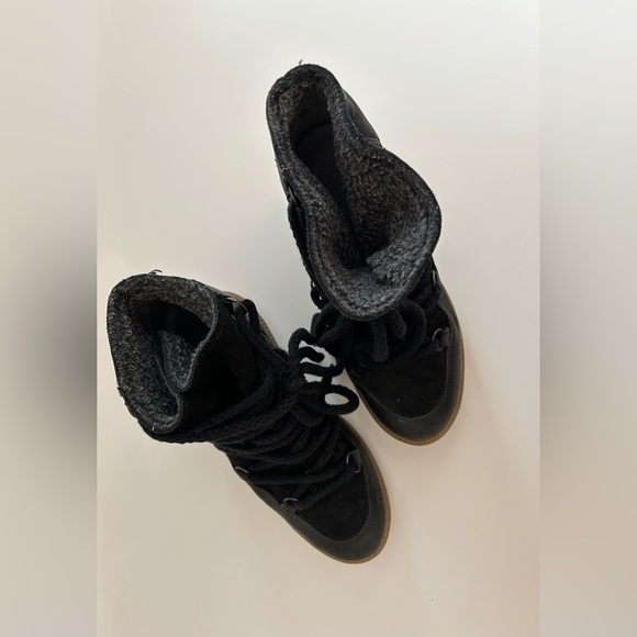 Booties - Picture 5 of 7